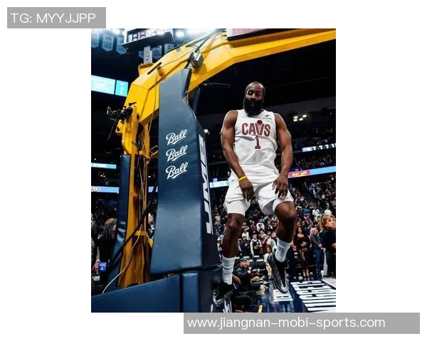 哈登赞大洛在训练营中展现惊人实力为球队贡献巨大价值